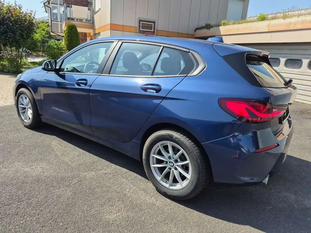 Gebraucht BMW 116 109 PS (80 kW) 2024 Blau Kleinwagen