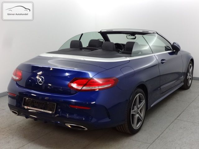 Gebraucht Mercedes C250 AMG line 211 PS (155 kW) 2018 Blau metallic Cabrio