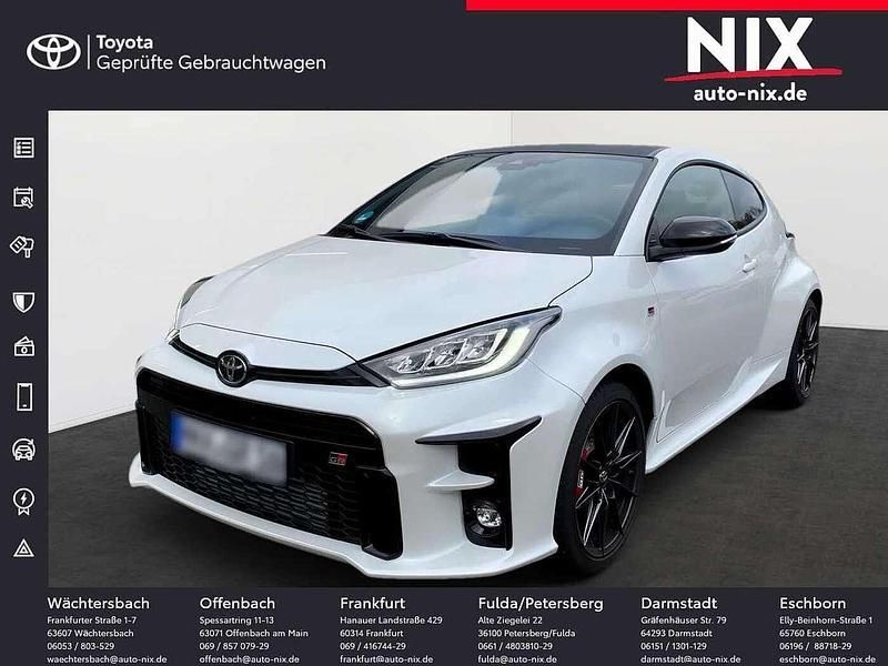 Platinumweiss perleffekt Gebraucht 2024 Toyota Yaris Basis Kleinwagen | 38.900 € (Fairer Preis) - Bild 1/4