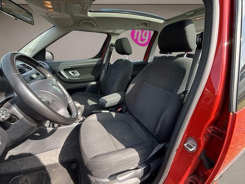 Gebraucht Skoda Roomster 86 PS (63 kW) 2009 Rot Van / Kleinbus