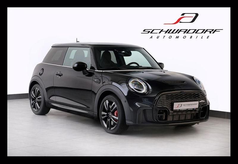 Schwarz Gebraucht 2022 Mini John Cooper Works Kleinwagen | 33.950 € (Etwas zu teuer) - Bild 1/4