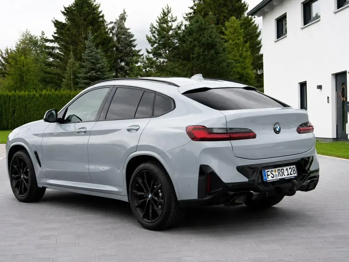 Gebraucht BMW X4 Comfort Edition 286 PS (210 kW) 2024 Grau SUV