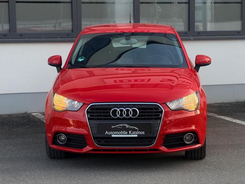 Gebraucht Audi A1 Ambition 122 PS (89 kW) 2012 Rot Kleinwagen