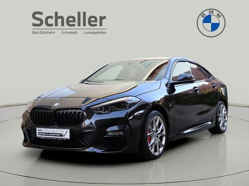 Saphirschwarz metallic Gebraucht 2024 BMW 220 Sport Line Coupé | 37.900 € (Teuer) - Bild 1/4