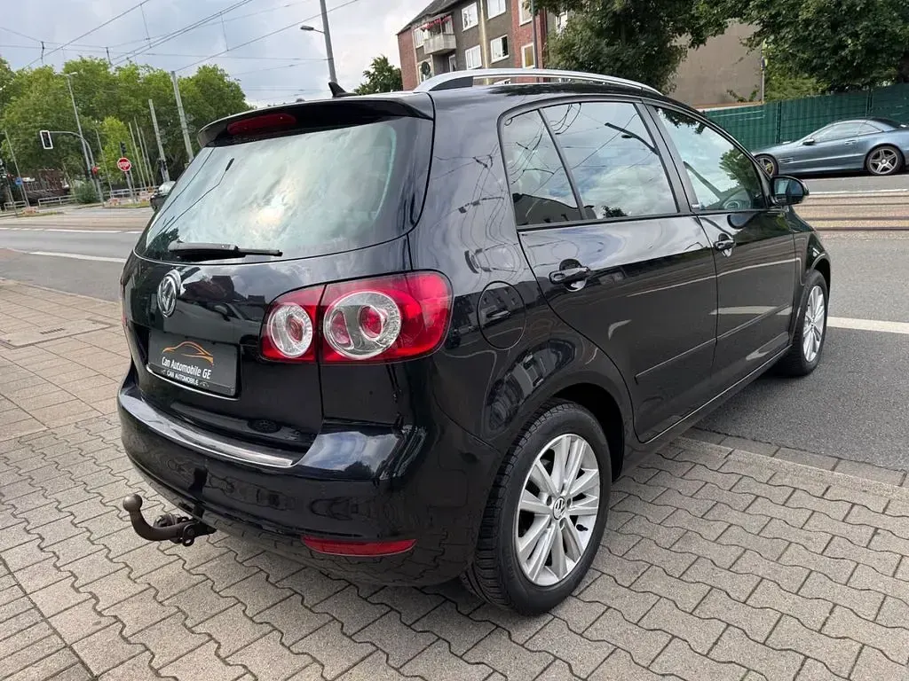 Gebraucht VW Golf VI Style 122 PS (89 kW) 2011 Schwarz Kleinwagen