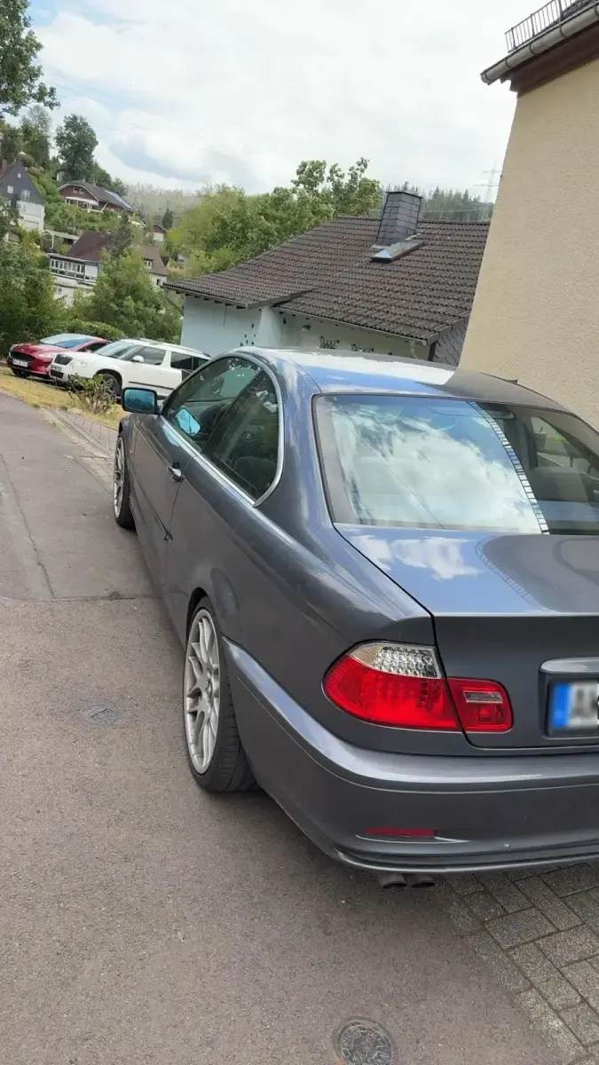Gebraucht BMW 323 Basis 178 PS (130 kW) 1999 Silber Coupé