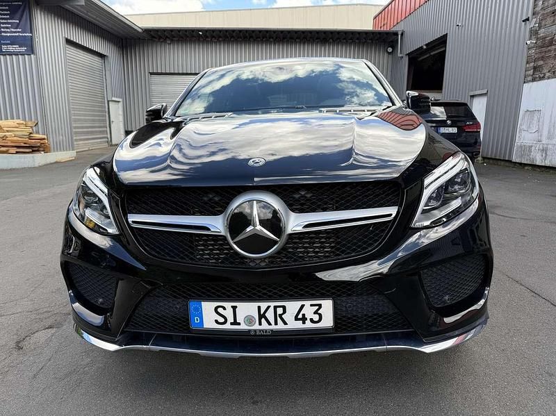 Schwarz Gebraucht 2018 Mercedes GLE350 SUV | 41.900 € - Bild 1/4