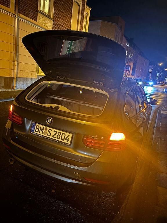 Gebraucht BMW 318 143 PS (105 kW) 2013 Kombi