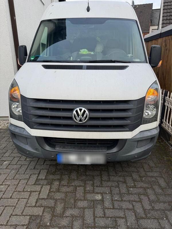 Weiß Gebraucht 2016 VW Crafter Van | 10.800 € - Bild 1/4