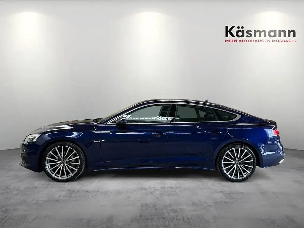 Gebraucht Audi A5 Sportback Basis 204 PS (150 kW) 2022 Navarrablau metallic Kleinwagen