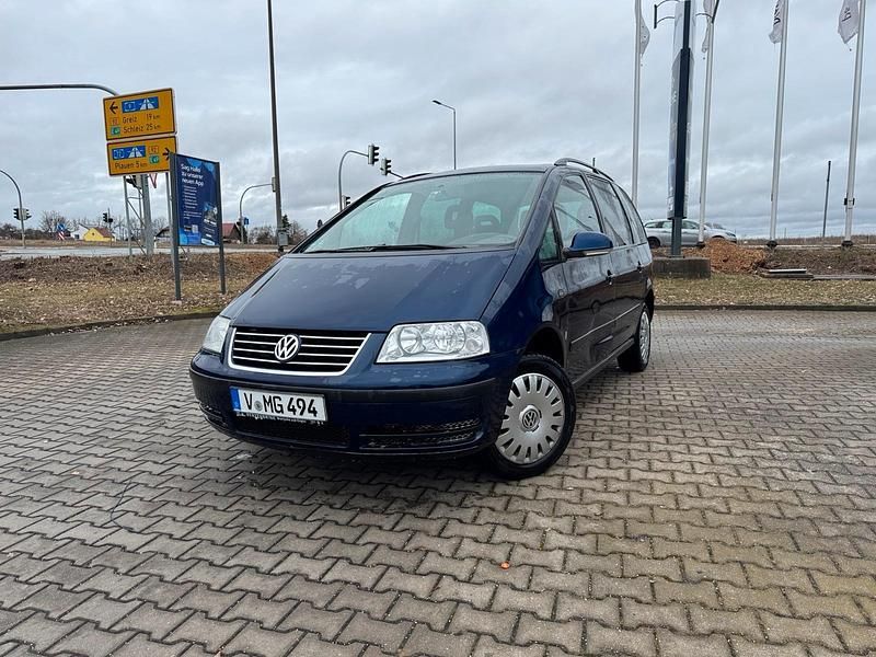 Gebraucht VW Sharan 116 PS (85 kW) 2009 Blau Van / Kleinbus