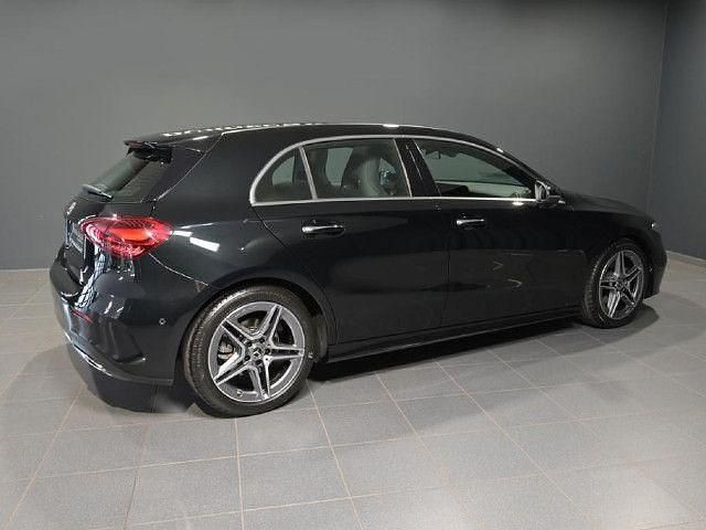 Schwarz Gebraucht 2024 Mercedes A200 Advanced Plus Kleinwagen | 32.180 € (Etwas zu teuer) - Bild 1/3