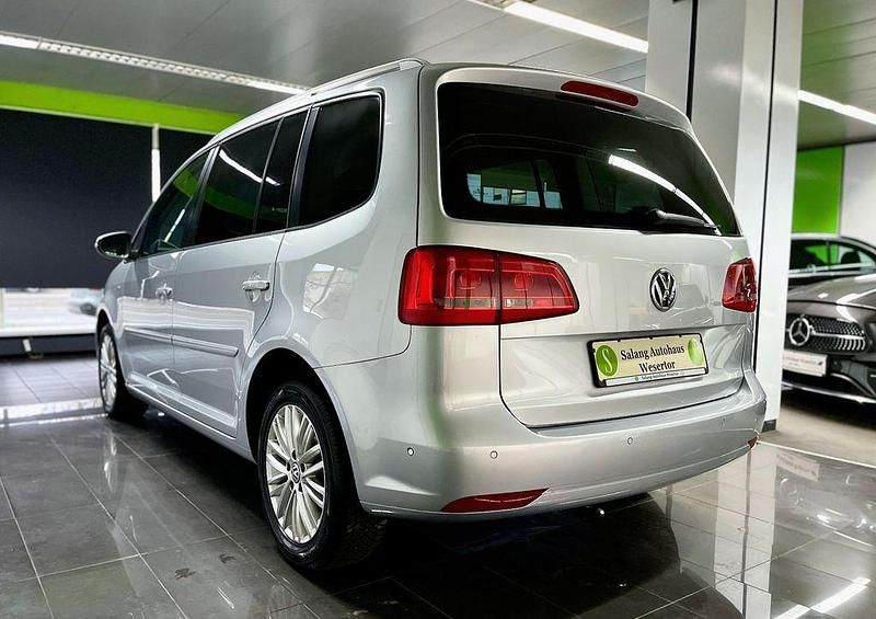 Gebraucht VW Touran Cup 140 PS (102 kW) 2015 Silber Van / Kleinbus
