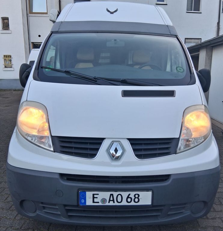 Gebraucht Renault Trafic 114 PS (83 kW) 2013 Weiß Van / Kleinbus