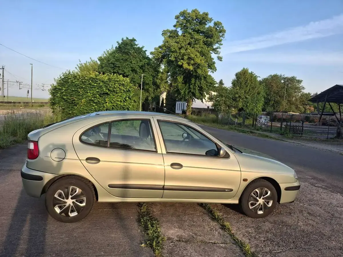Gebraucht Renault Mégane II Expression 95 PS (69 kW) 2002 Bronze Limousine