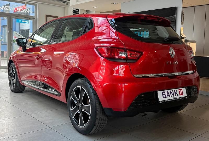 Gebraucht Renault Clio IV Dynamique 120 PS (88 kW) 2014 Rot Kleinwagen