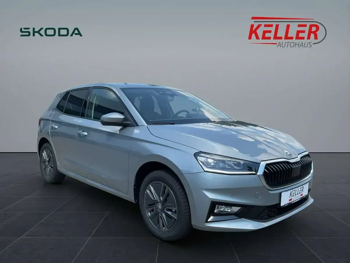 Neu Skoda Fabia 116 PS (85 kW) 2026 Smokey diamondsilber metallic Kleinwagen