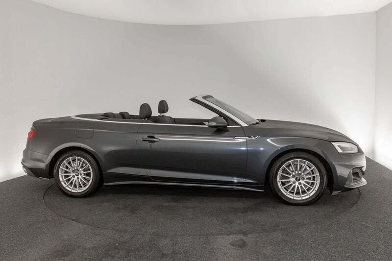 Grau Gebraucht 2021 Audi A5 Cabriolet Cabrio | 33.000 € (Superpreis) - Bild 1/4
