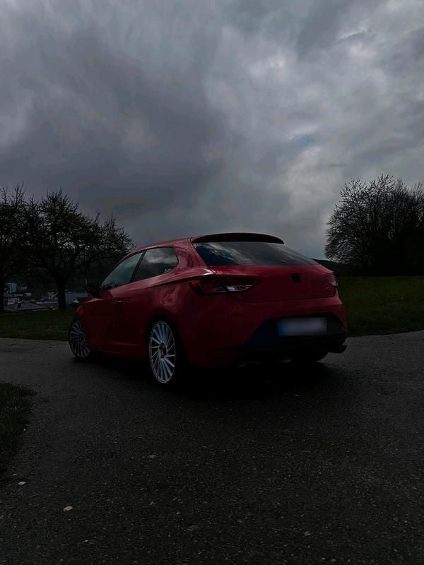 Gebraucht Seat Leon 180 PS (132 kW) 2013 Rot Kleinwagen