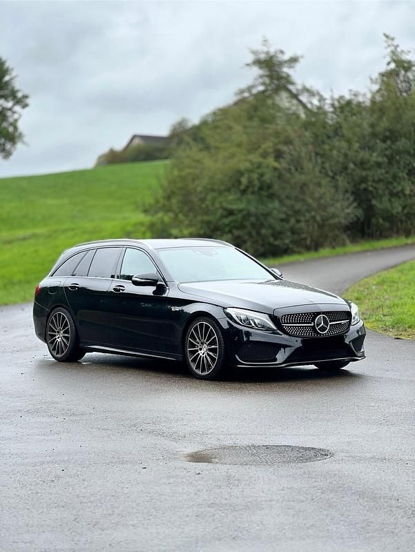 Schwarz Gebraucht 2017 Mercedes C43 AMG AMG Kombi | 29.999 € (Guter Preis) - Bild 1/4