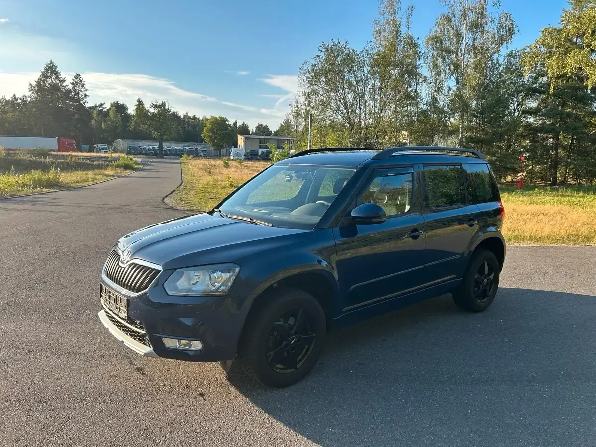Gebraucht Skoda Yeti Ambition 110 PS (80 kW) 2017 Blau SUV