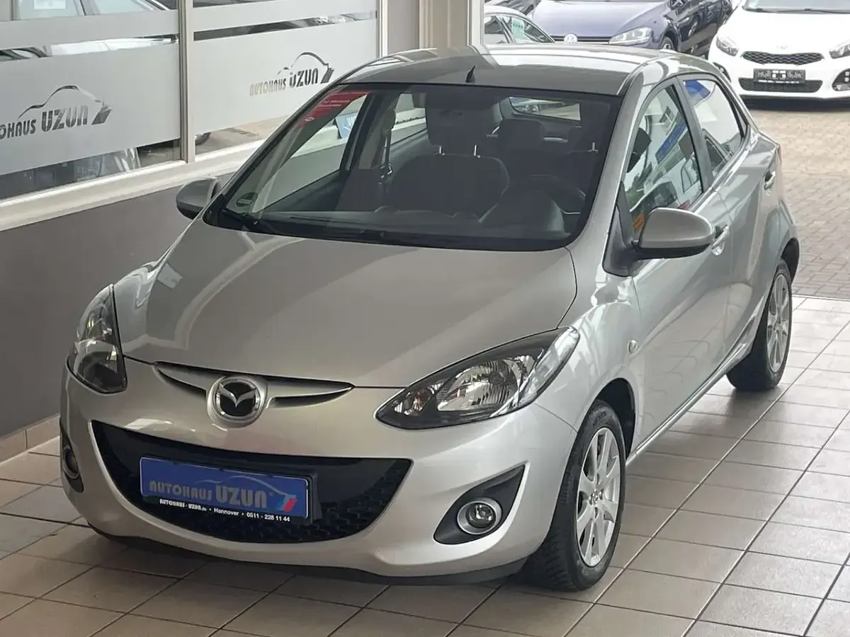 Gebraucht Mazda 2 Active 84 PS (61 kW) 2011 Grau Kleinwagen