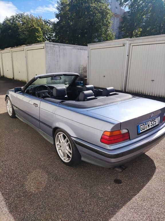 Gebraucht BMW 325 Cabriolet M Sport 192 PS (141 kW) 1994 Silber Cabrio