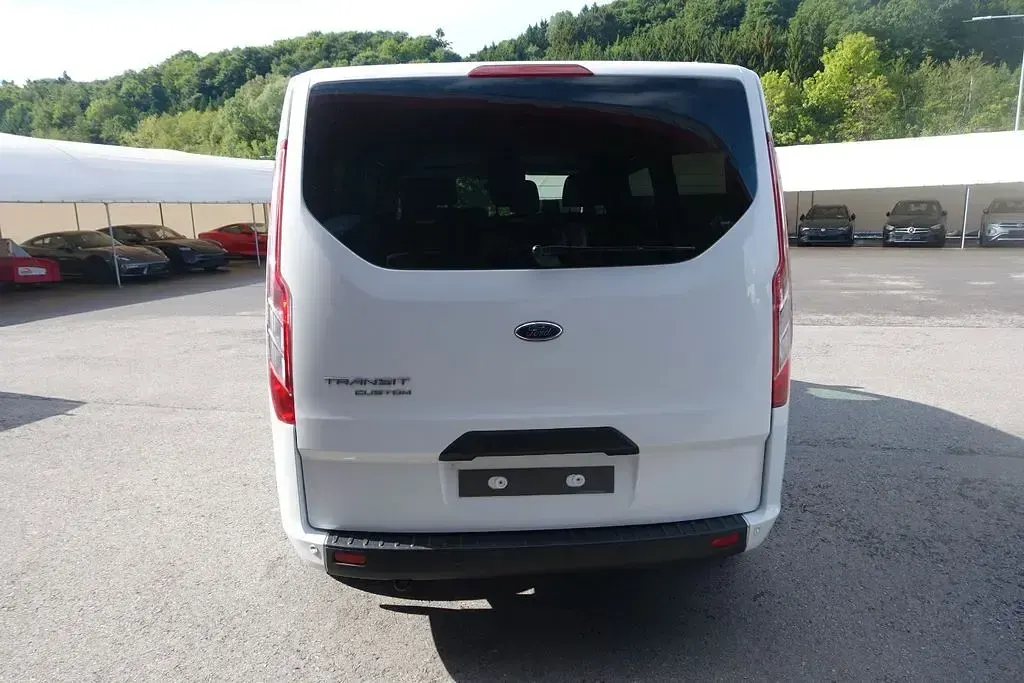 Używany Ford Transit Trend 105 KM (77 kW) 2022 Biały Kombi