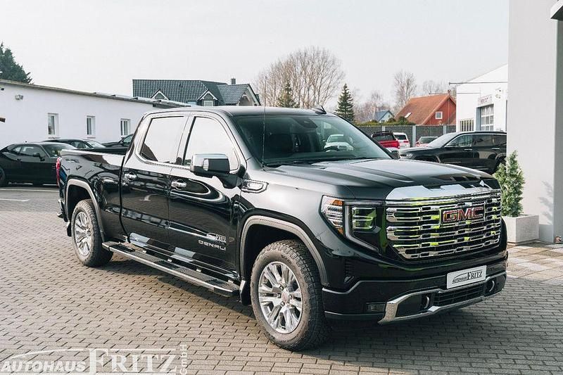 Schwarz Neu 2025 GMC Sierra Abholung | 86.870 € (Fairer Preis) - Bild 1/4