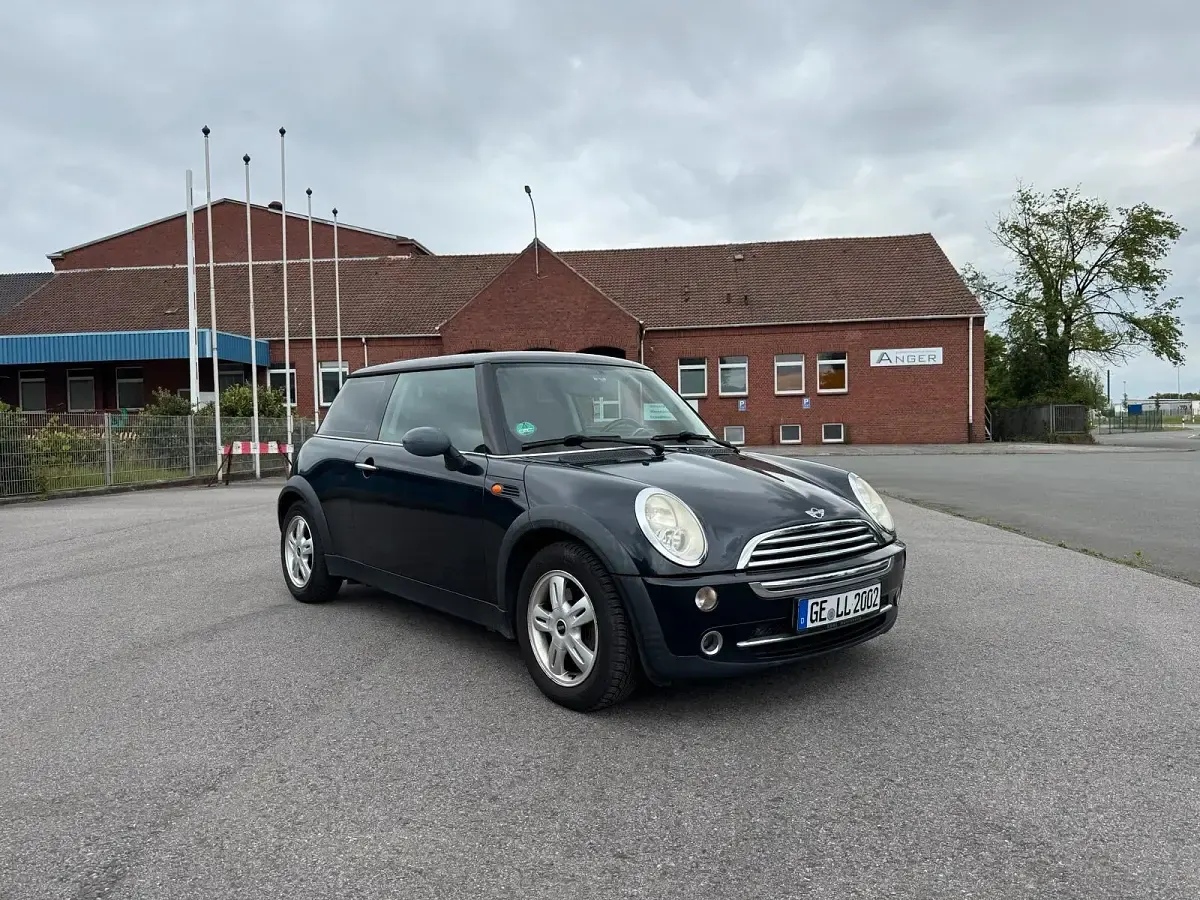 Gebraucht Mini Cooper 95 PS (69 kW) 2004 Schwarz Kleinwagen