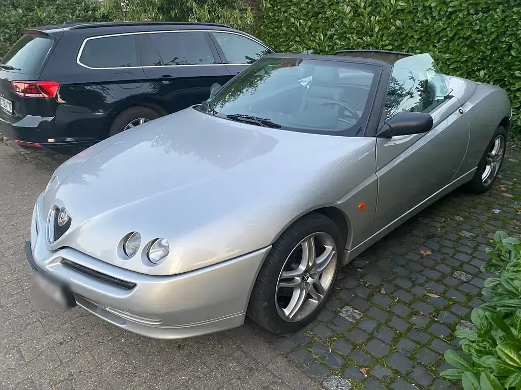 Gebraucht Alfa Romeo Spider 155 PS (114 kW) 2000 Silber Cabrio