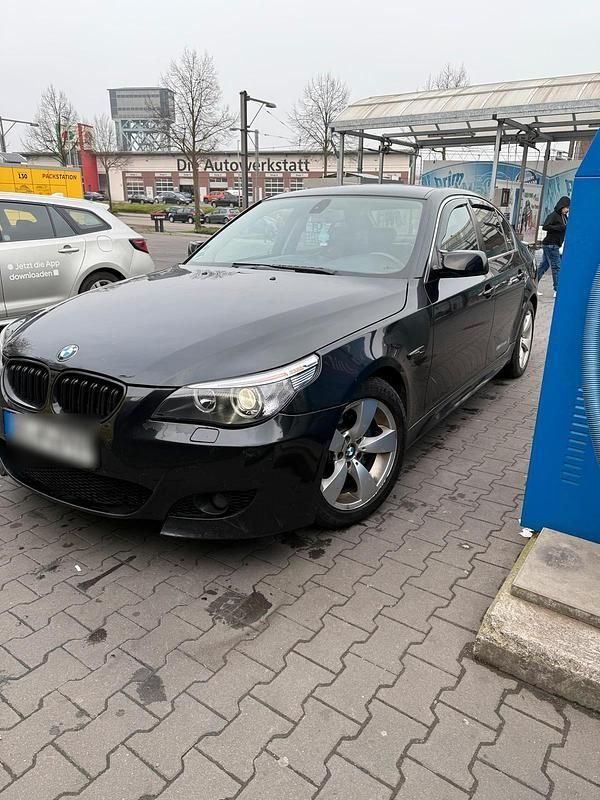 Schwarz Gebraucht 2004 BMW 530 Limousine | 5.200 € (Fairer Preis) - Bild 1/4