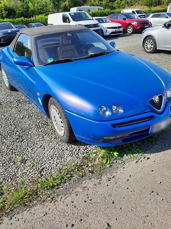 Blau Gebraucht 1998 Alfa Romeo Spider Cabrio | 2.400 € (Guter Preis) - Bild 1/4