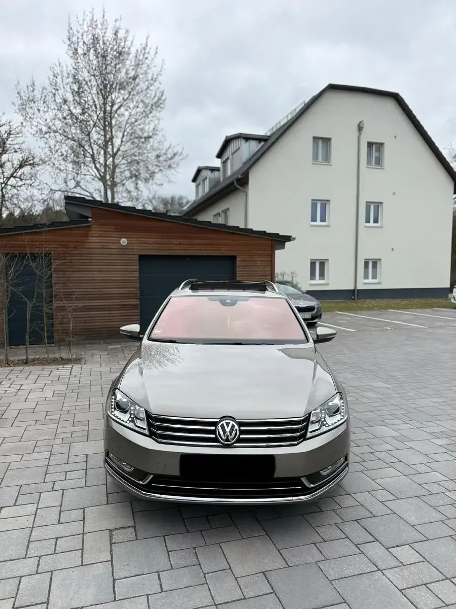 Gebraucht VW Passat Exclusive 177 PS (130 kW) 2012 Kombi