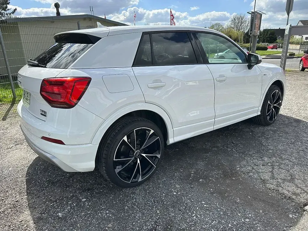Gebraucht Audi Q2 S-Line 190 PS (139 kW) 2018 Weiß SUV