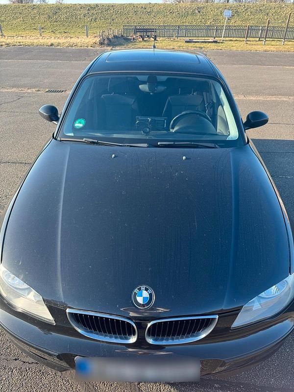 Gebraucht BMW 116 116 PS (85 kW) 2005 Schwarz Kleinwagen