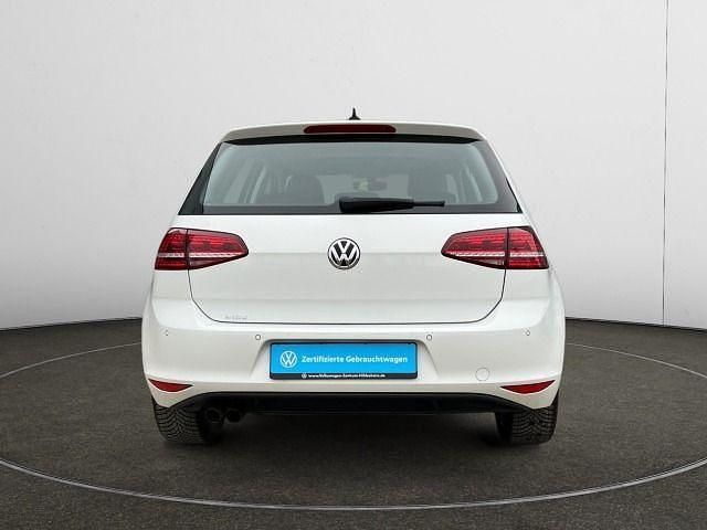 Gebraucht VW Golf VII Highline 150 PS (110 kW) 2017 Weiß Limousine