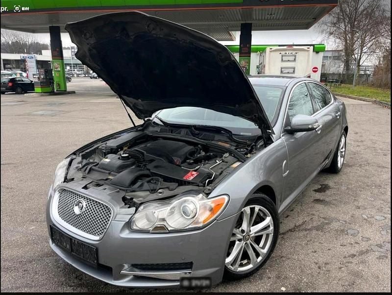 Gebraucht Jaguar XF Premium Luxury 207 PS (152 kW) 2008 Grau Limousine