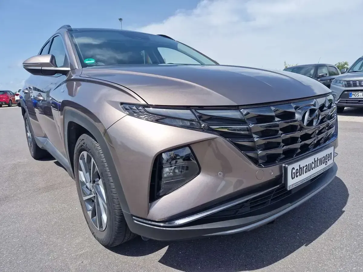 Gebraucht Hyundai Tucson Prime 150 PS (110 kW) 2021 Silky bronze / met SUV