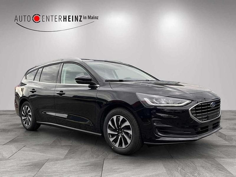 Neu Ford Focus Titanium 155 PS (114 kW) 2025 Agate black Kombi