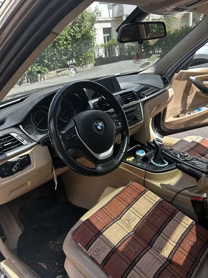 Gebraucht BMW 318 143 PS (105 kW) 2013 Limousine