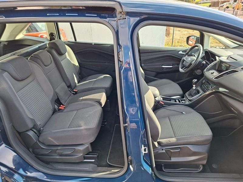Gebraucht Ford Grand C-Max Titanium 125 PS (91 kW) 2018 Blazerblau Van / Kleinbus