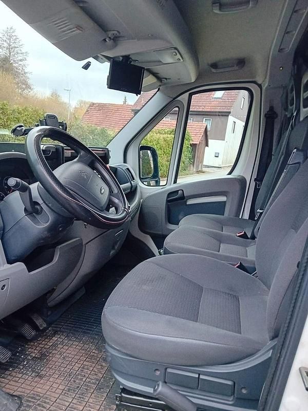 Second-hand Citroën Jumper 101 CP (74 kW) 2007 Alb Monovolum