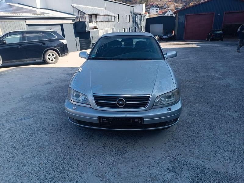 Silber Gebraucht 2000 Opel Omega Elegance Limousine | 1.450 € (Superpreis) - Bild 1/4