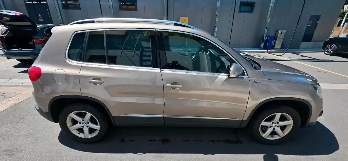 Usata VW Tiguan 150 CV (110 kW) 2015 Oro SUV