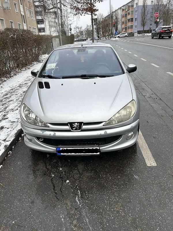 Gebraucht Peugeot 206 CC Filou 109 PS (80 kW) 2003 Grau Cabrio