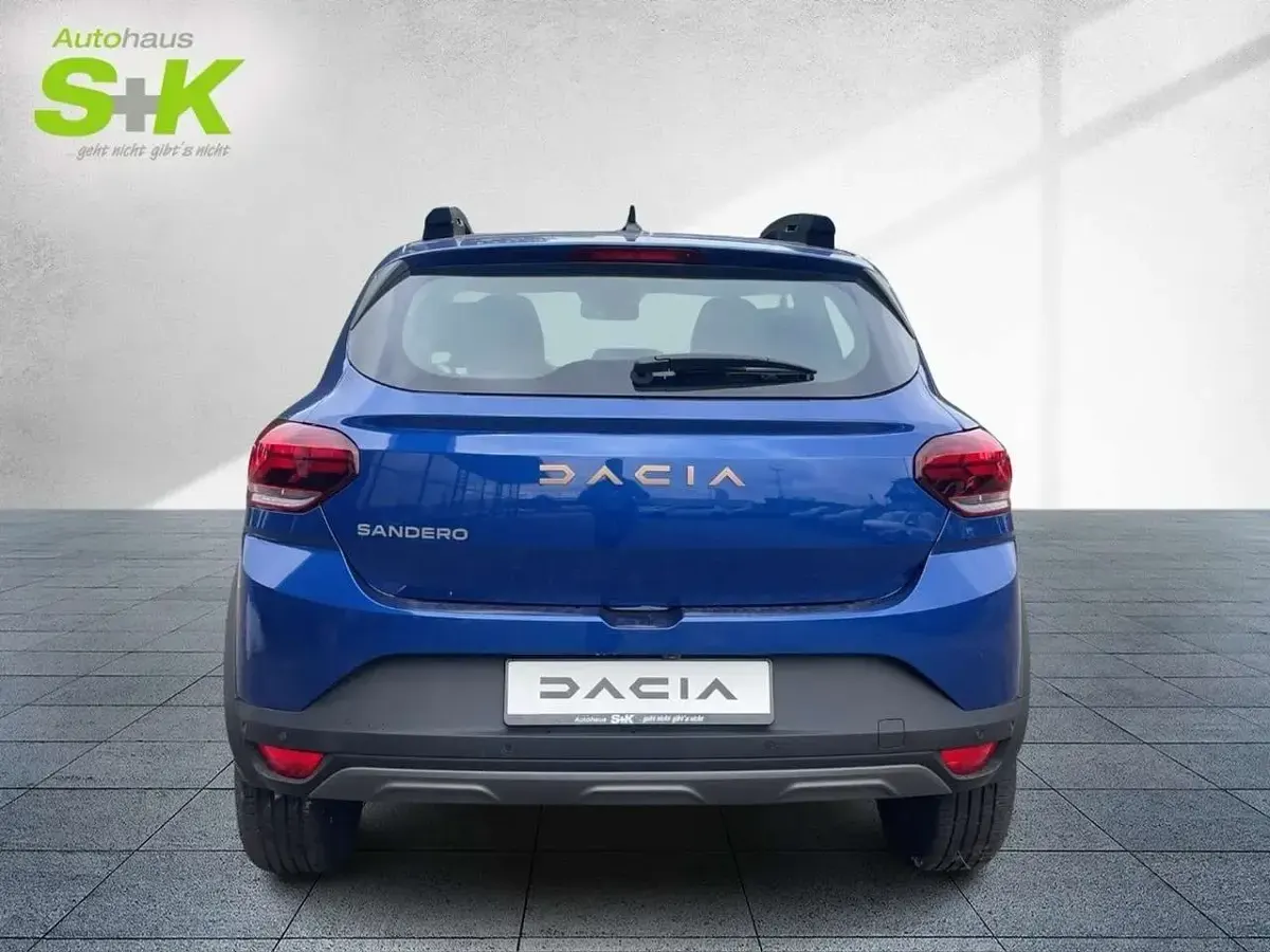 Neu Dacia Sandero Extreme 110 PS (80 kW) 2025 Ironblau metallic Kleinwagen