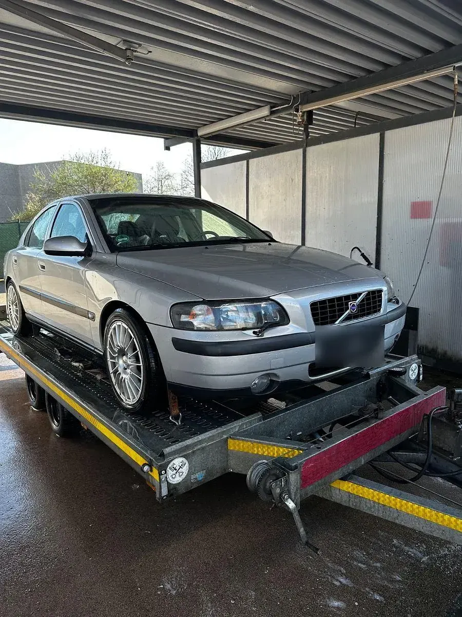 Gebraucht Volvo S60 170 PS (125 kW) 2002 Silber Limousine