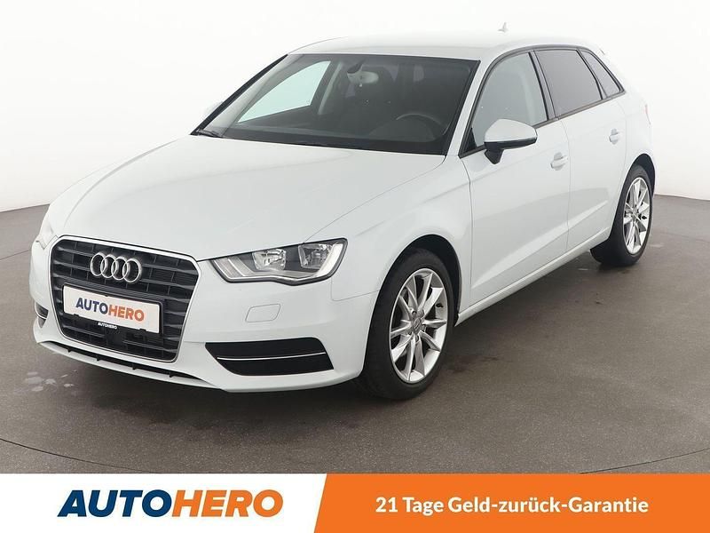 Weiß Gebraucht 2015 Audi A3 Attraction Limousine | 12.830 € (Fairer Preis) - Bild 1/3