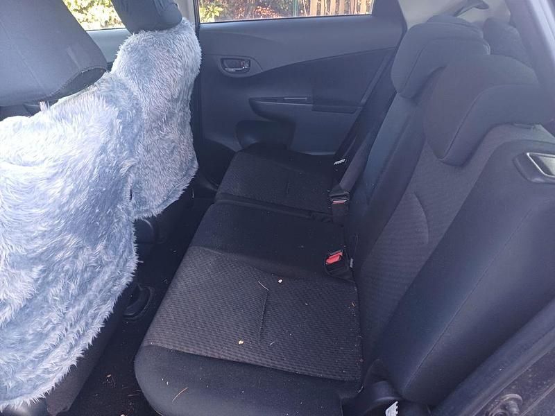 Gebraucht Toyota Verso-S 99 PS (72 kW) 2011 Grau Van / Kleinbus